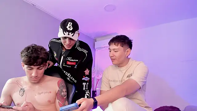Handsomeboyss19 webcam