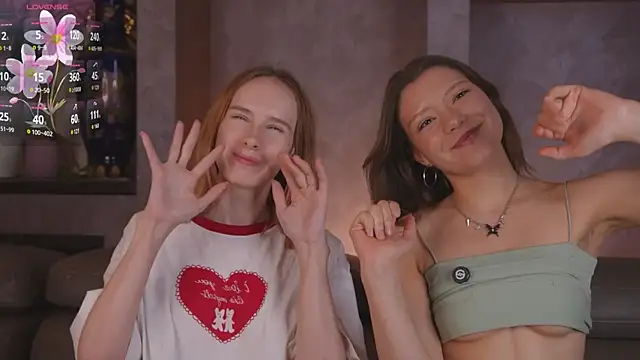 HelaineLube webcam
