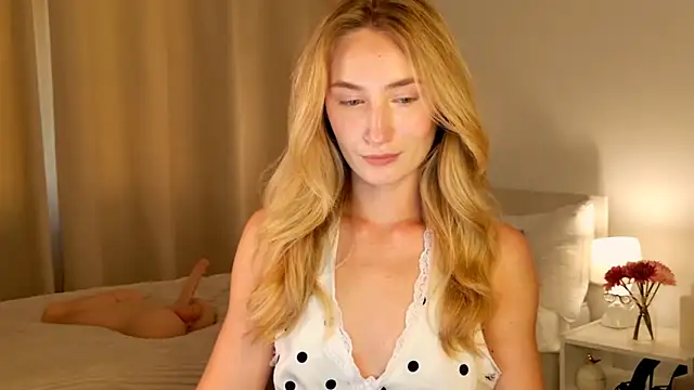 bella__rose webcam