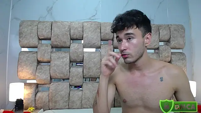 KathyAiden webcam