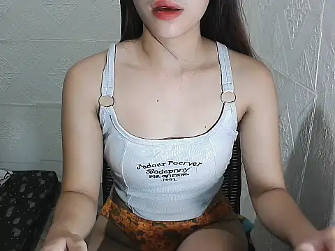 playpussy69xxx live cam on StripChat