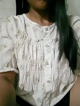 Helen-nn live cam on StripChat