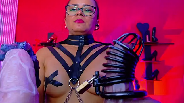 mistressslut1's live room