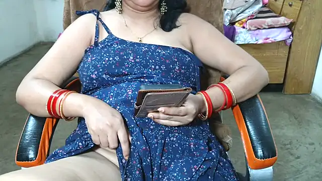 Cute_Mahi22 webcam