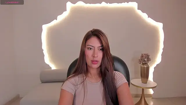ArianaDumont webcam