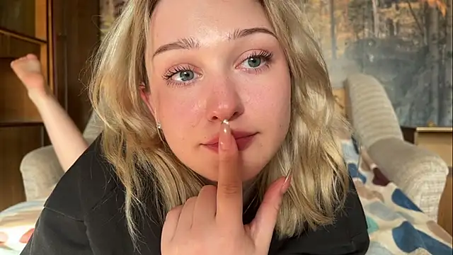 AlisiaStreitmatter webcam