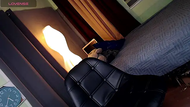Creamycum_celinexx webcam