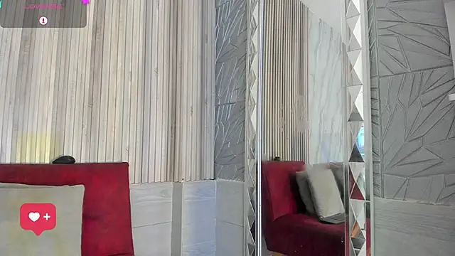 BriannaChelsea webcam