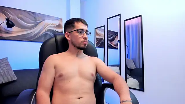 Tommas_Jhonson webcam