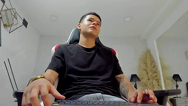 DylanRoyce_ webcam
