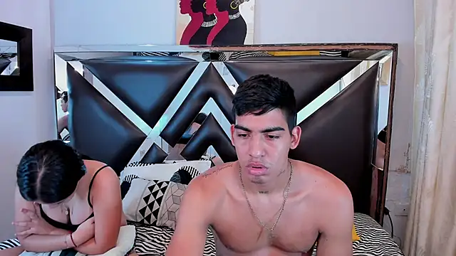 Milo_and_Mily webcam