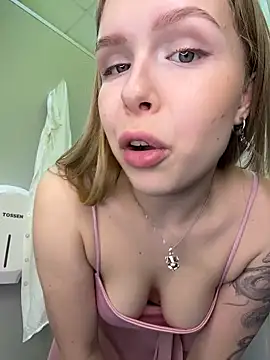Liza_risky webcam
