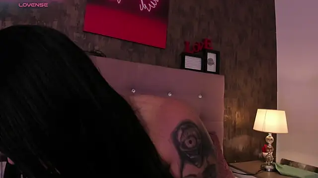 aria__monroe webcam
