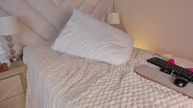 _angela_x webcam