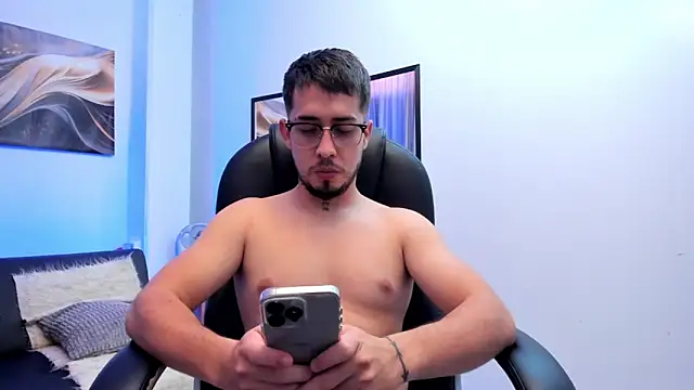 Tommas_Jhonson webcam
