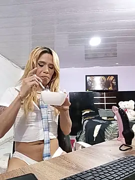 aria_rouss webcam