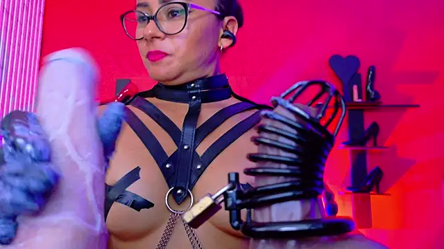 MistressSlut1 webcam