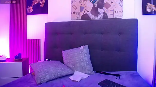 milfsecret69 webcam