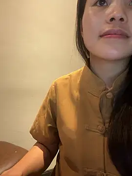 Bella_7777 webcam