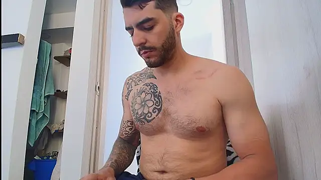 thomas_gun - Thomas_gun's free webcam - UK Sex Cams