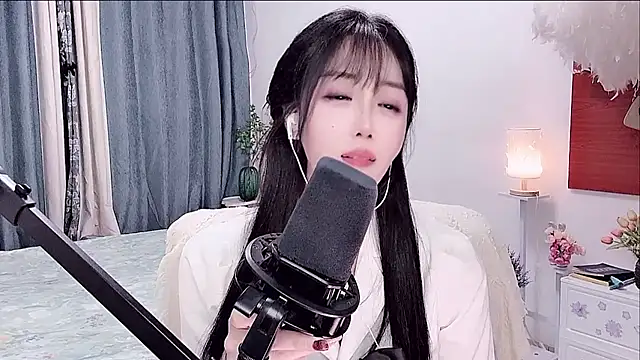 Laura_520 webcam