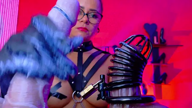 MistressSlut1 webcam