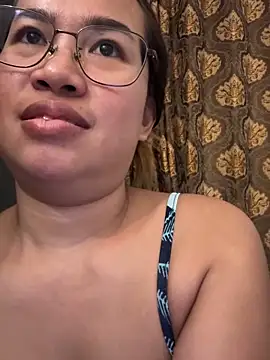 Ponthip webcam