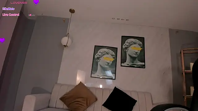 MaryLewis_ webcam