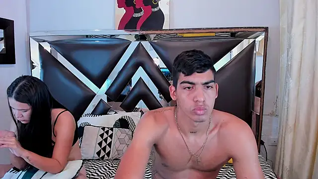 Milo_and_Mily webcam