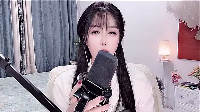 Laura_520 webcam