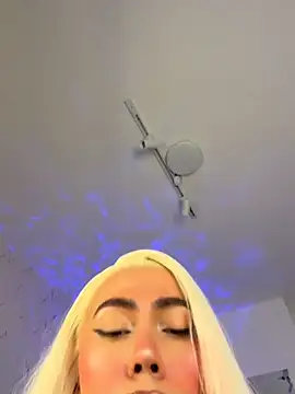 Kesenctel - Trans webcam sex chat