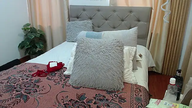 sasi_luna webcam