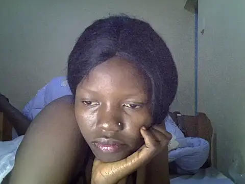 GoldenEbony1 webcam