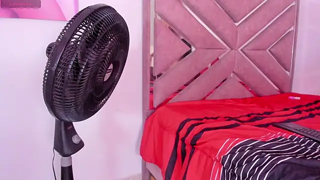 Rivevichaie - Couple webcam sex chat