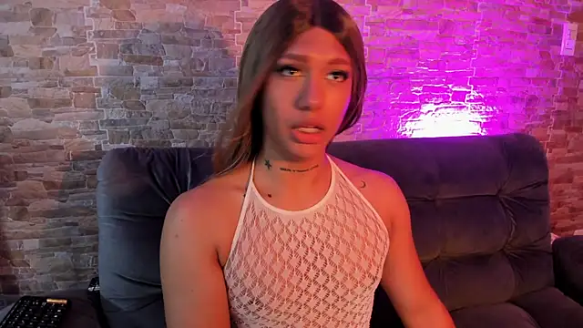 Dreams_Chloe webcam