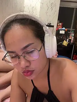 Ponthip webcam