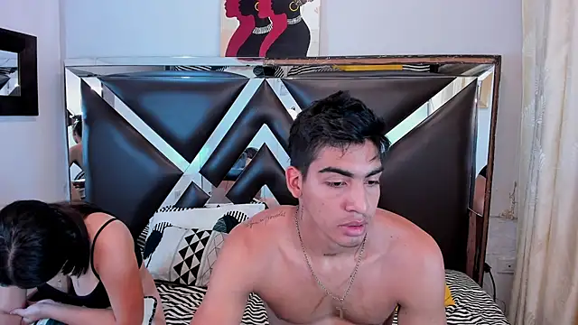 Milo_and_Mily webcam