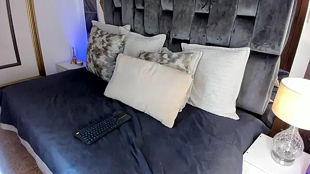 NaylaGrey webcam