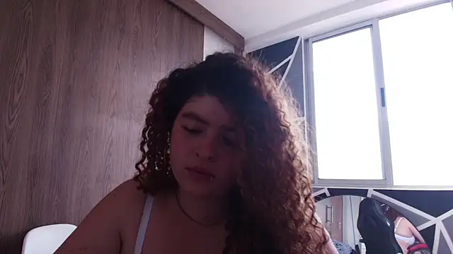 Kiara_velez webcam