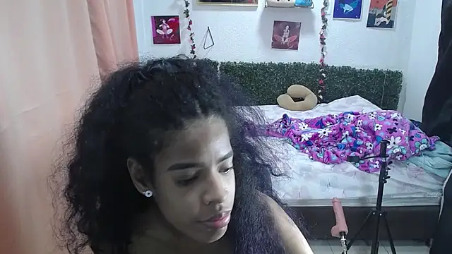 thianahorny webcam