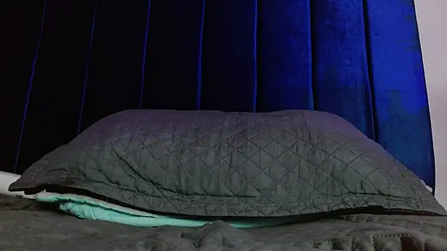 valeri_sotoo webcam