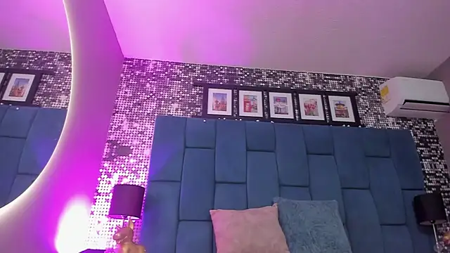 ivy_glow webcam