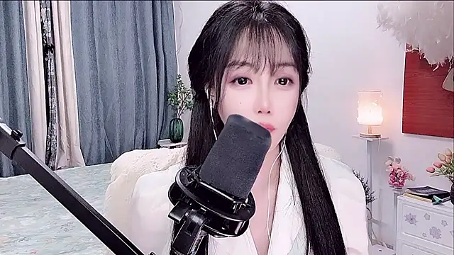 Laura_520 webcam