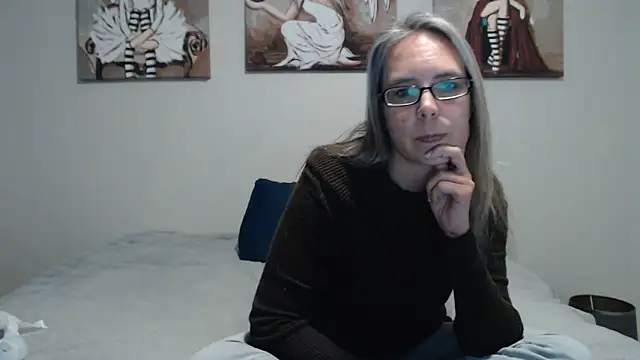 blondiesin50 live cam on StripChat