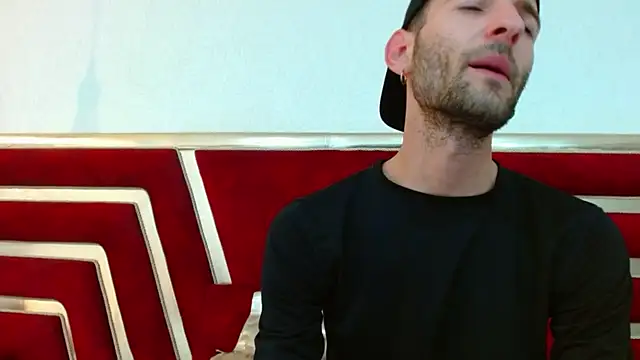 Christopher_saint webcam