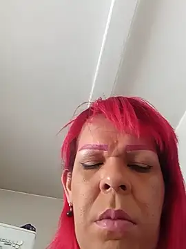 blondebitchlitle webcam