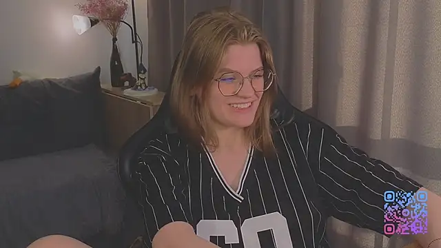 _JessieVibes webcam