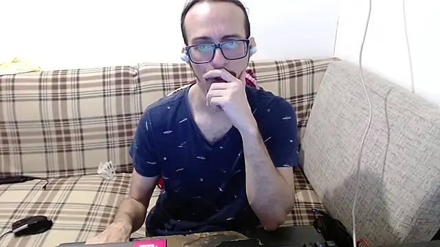cholitohermoso webcam