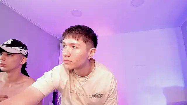 Handsomeboyss19 webcam