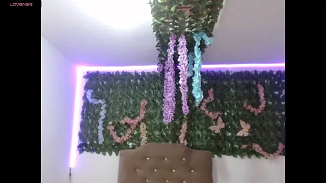 adara_cute_69 webcam